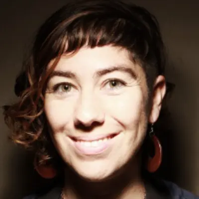 Headshot of Michaela Bono