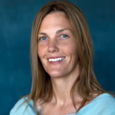 Headshot of Beth Huebner