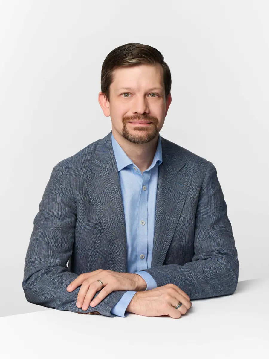 Headshot of Frank Arnold