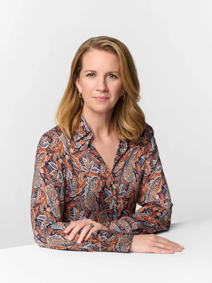 Headshot of Jennifer Nelsen